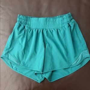 Lululemon Hotty Hots - Size 4 Tall